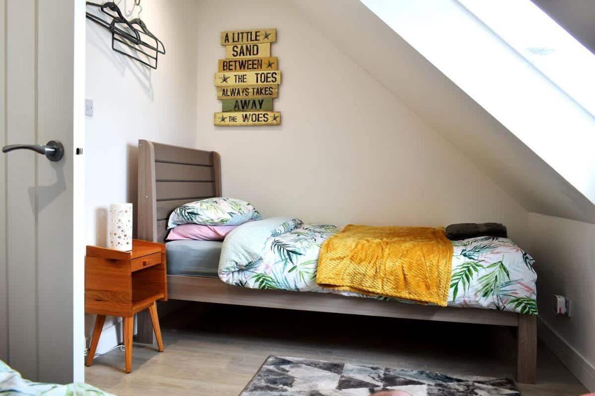 Breathtaking High Street Townhouse With Stunning Sea Views At 'The Old Fishermans Townhouse' ฟาลมัธ ภายนอก รูปภาพ
