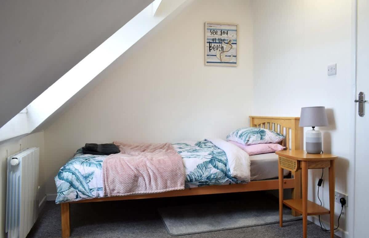 Breathtaking High Street Townhouse With Stunning Sea Views At 'The Old Fishermans Townhouse' ฟาลมัธ ภายนอก รูปภาพ