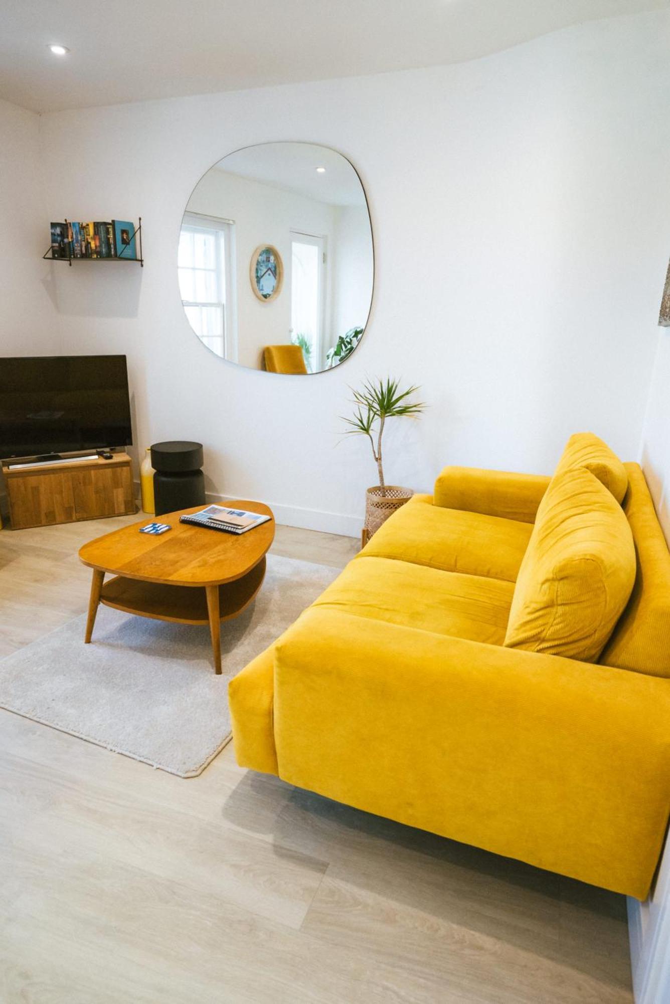 Breathtaking High Street Townhouse With Stunning Sea Views At 'The Old Fishermans Townhouse' ฟาลมัธ ภายนอก รูปภาพ