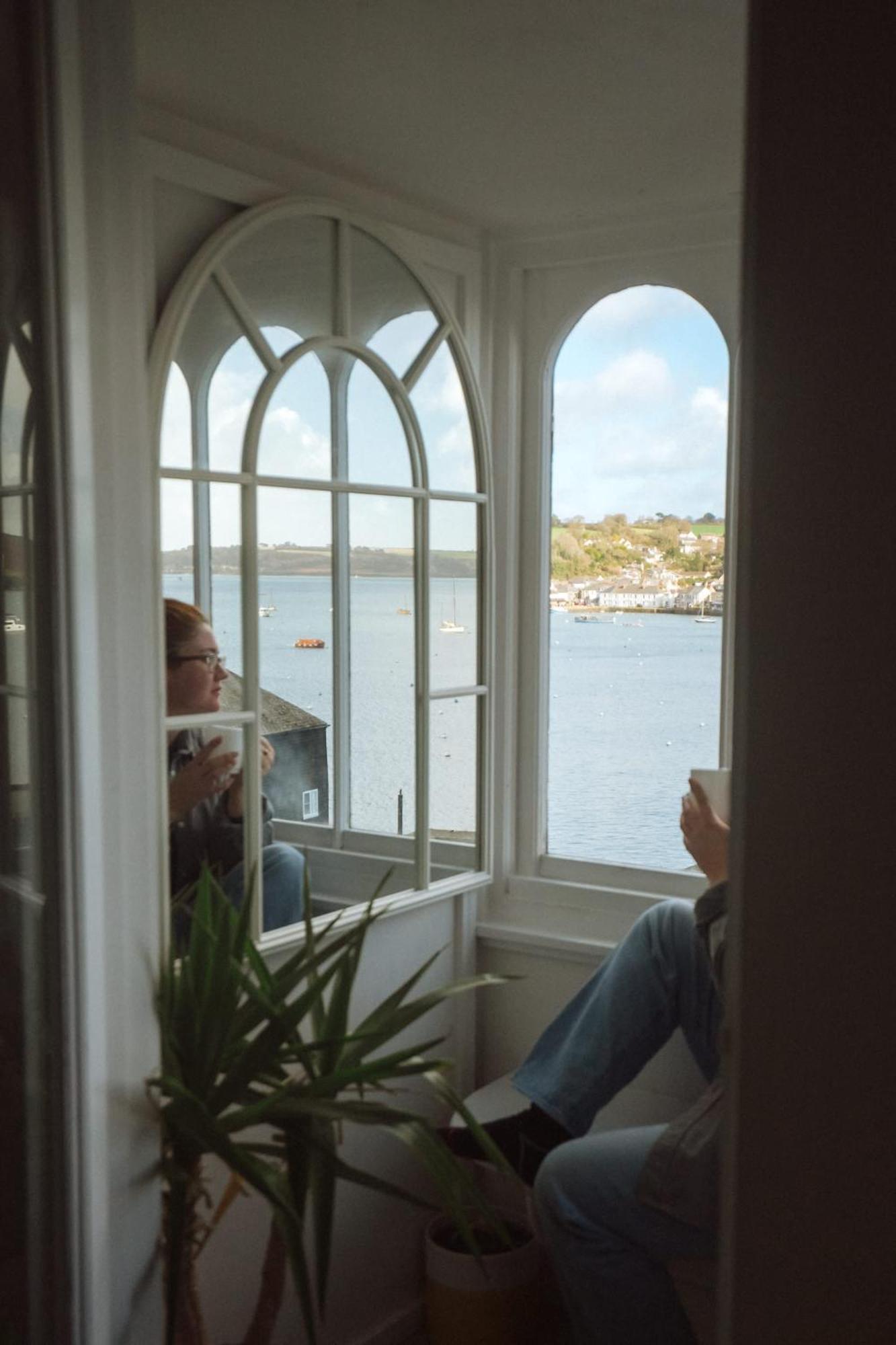 Breathtaking High Street Townhouse With Stunning Sea Views At 'The Old Fishermans Townhouse' ฟาลมัธ ภายนอก รูปภาพ
